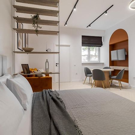 Inshiapartments On Ferentsa Lista Str Lviv Exteriör bild
