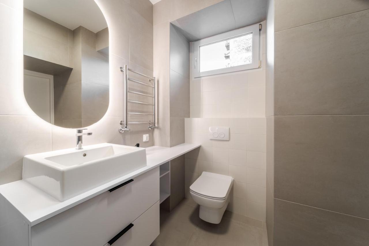 Inshiapartments On Ferentsa Lista Str Lviv Exteriör bild