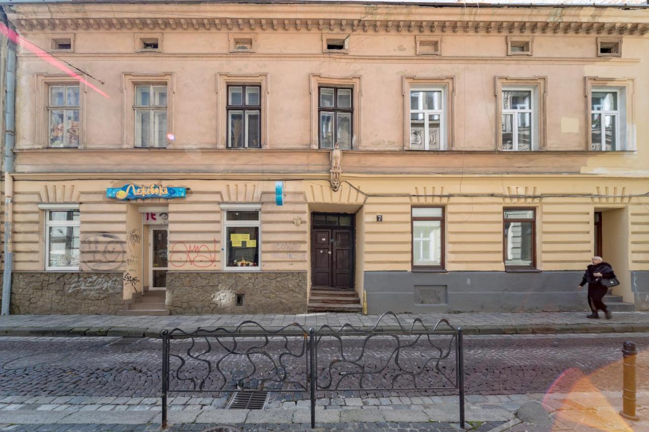 Inshiapartments On Ferentsa Lista Str Lviv Exteriör bild